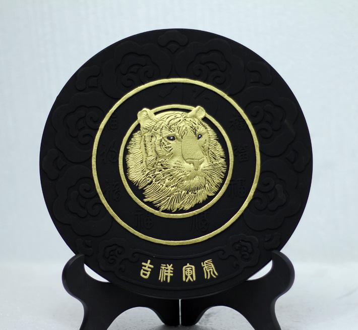 吉祥寅虎納福，活性炭雕添彩——集凈化、觀賞與祝福于一身的環保工藝品